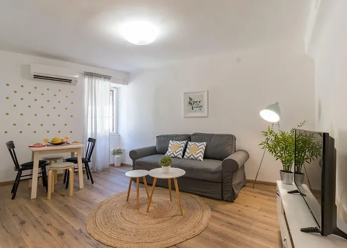 Central New Apartment Nonna Mara